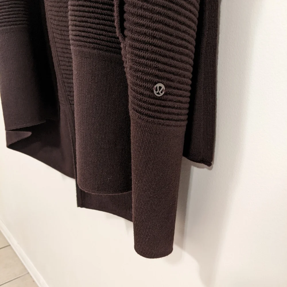 Lululemon Sit In Lotus Wrap II Black Cherry 8